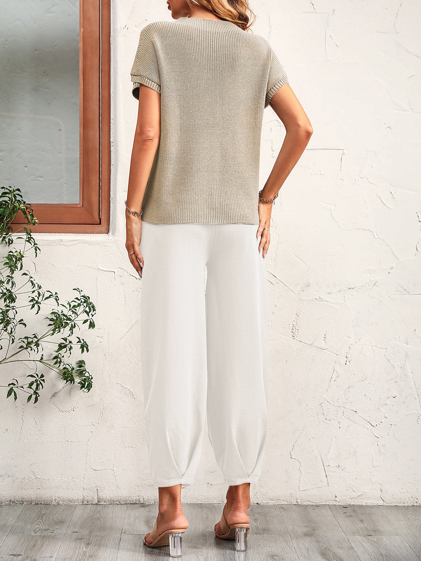 Round Neck Raglan Sleeve Tee and Long Pants Set (4 Colors)
