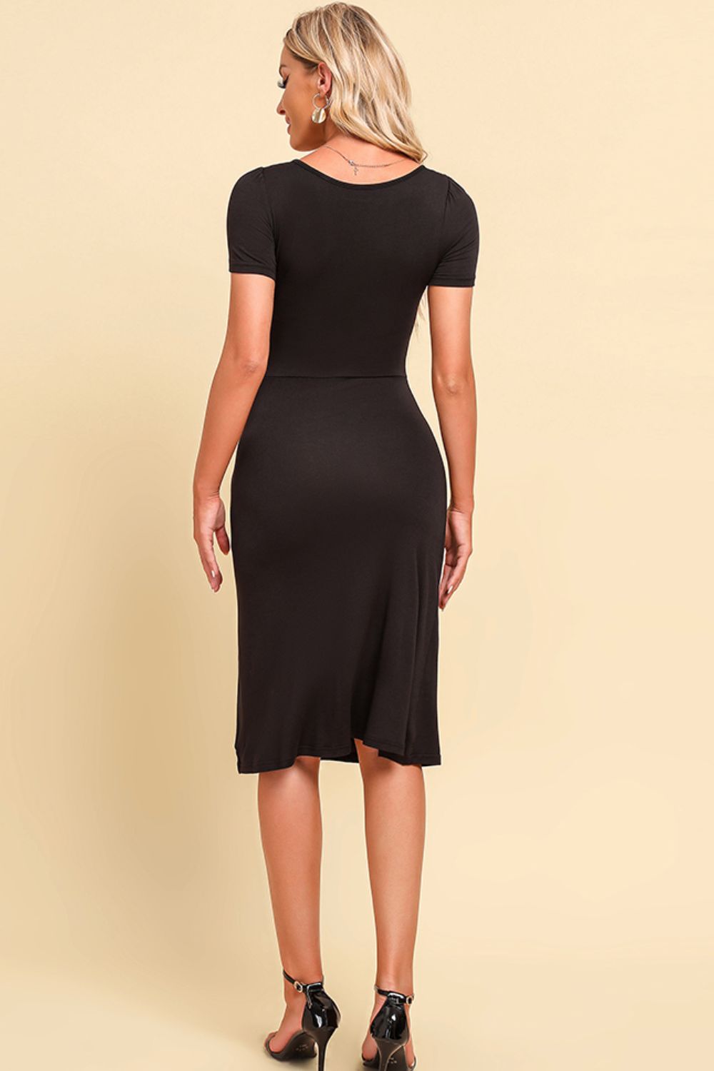Ruched Sweetheart Neck Short Sleeve Slit Dress in Black