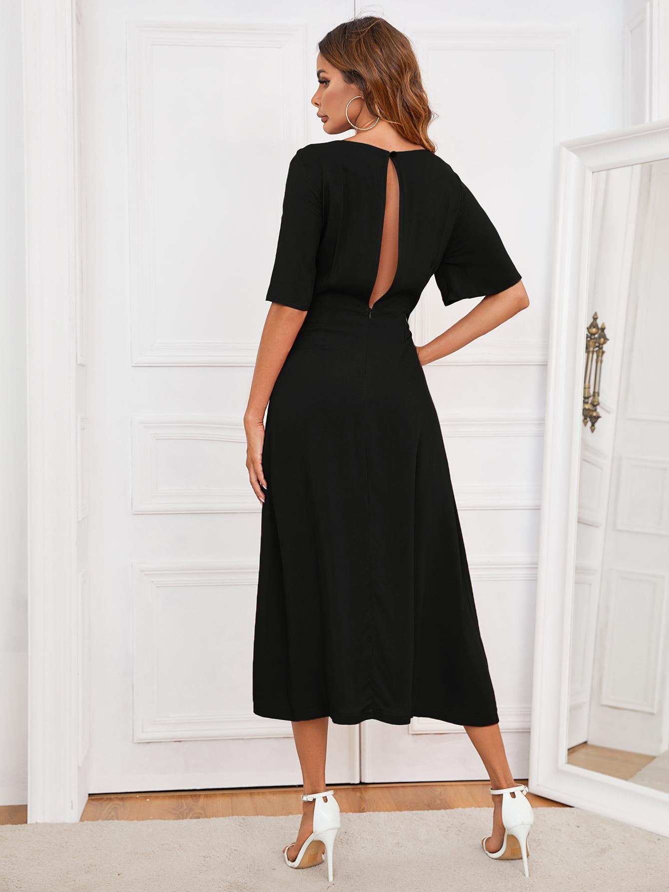 Round Neck Cutout Half Sleeve Dress in Black