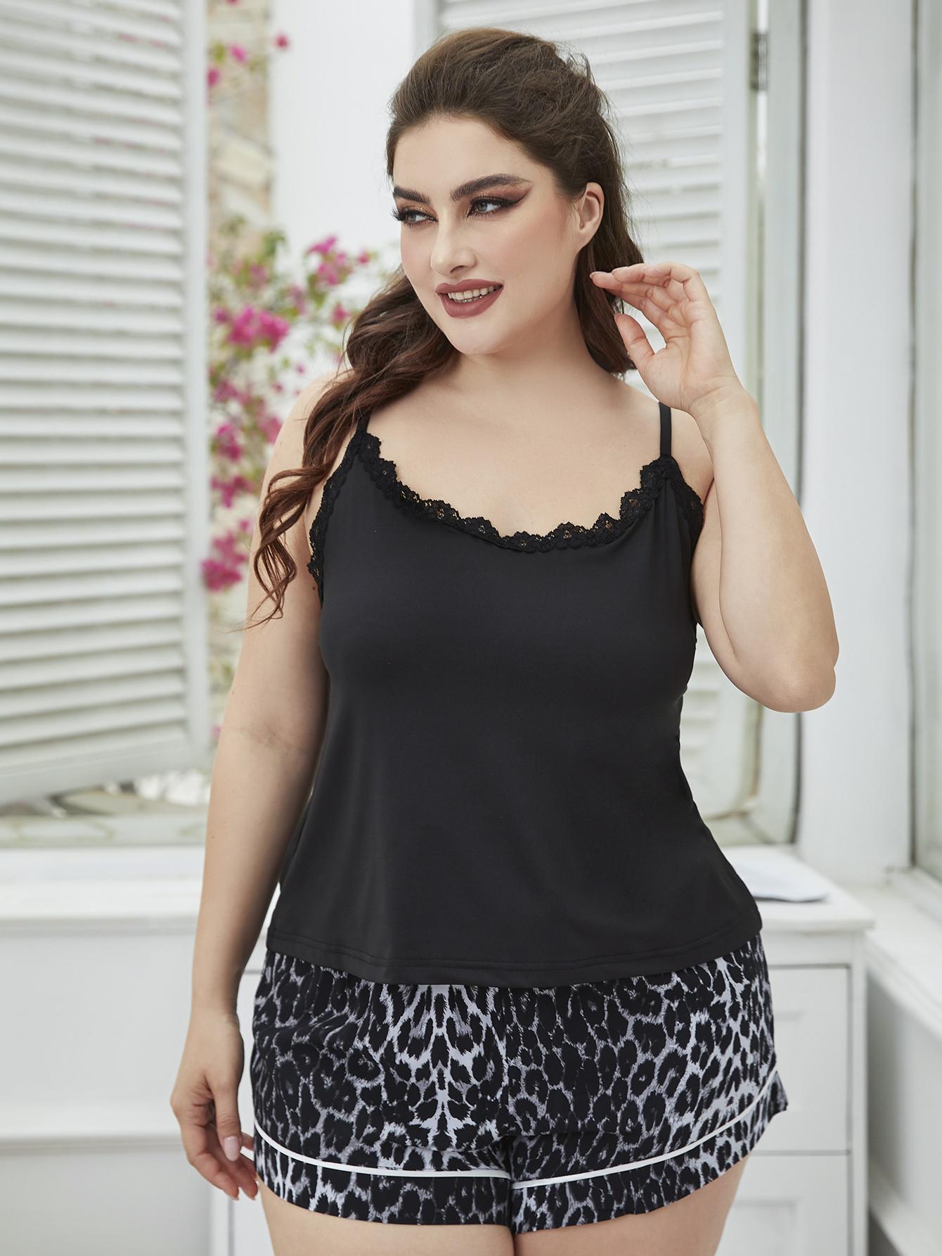Plus Size Lace Trim Scoop Neck Cami and Printed Shorts Pajama Set (5 Colors)