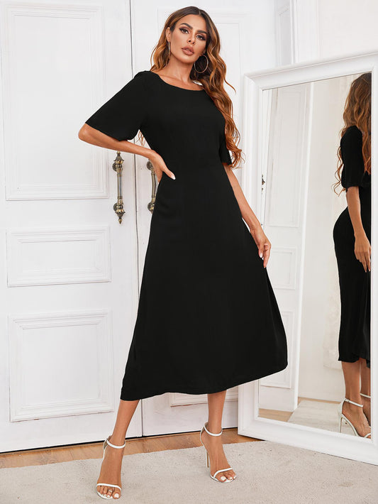 Round Neck Cutout Half Sleeve Dress in Black